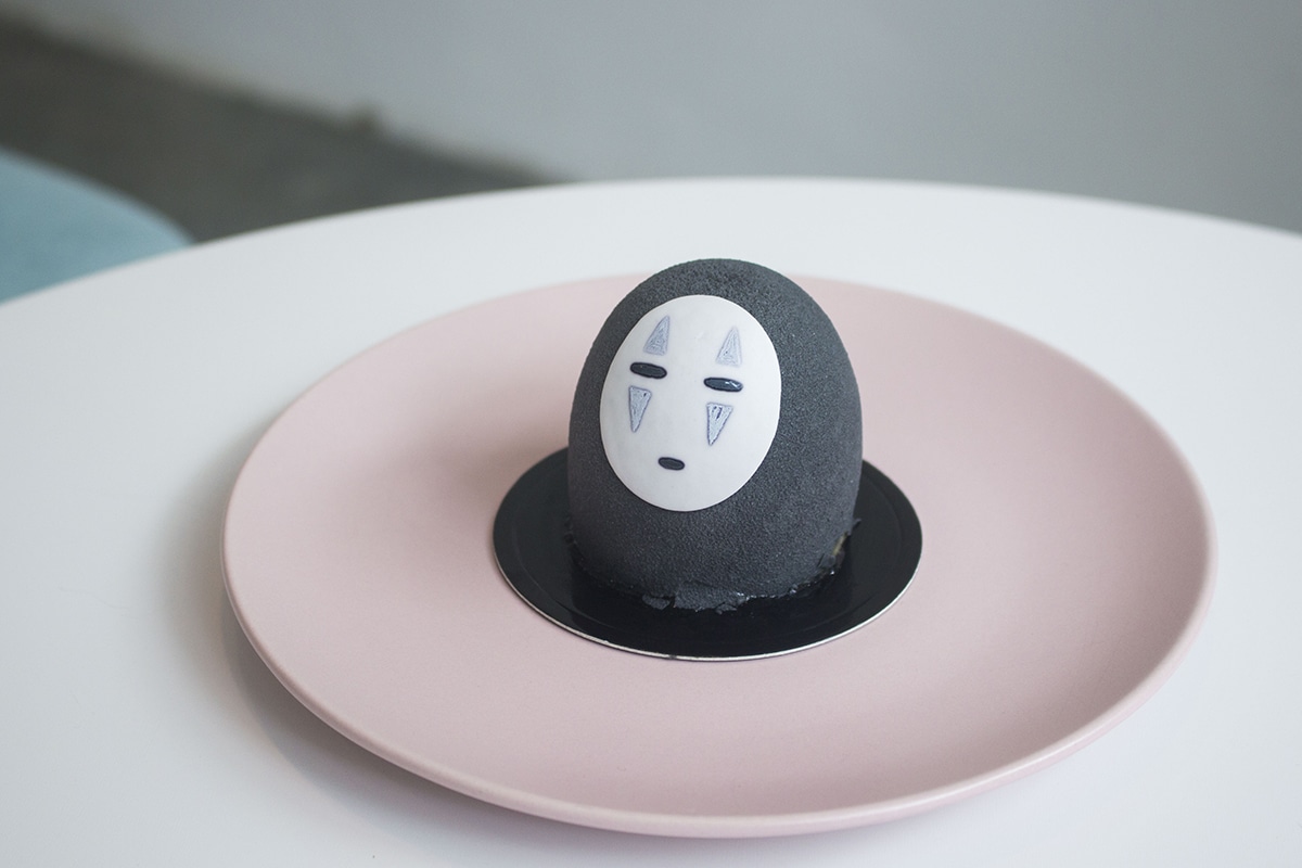 Hato Patisserie Cafe No-Face Dessert