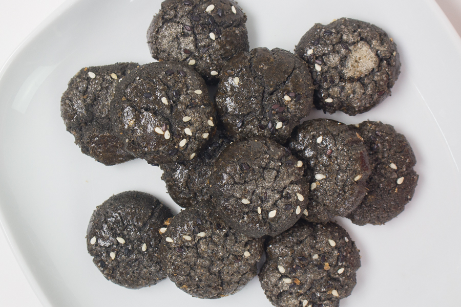 Black Sesame Cookies from Baker's Brew