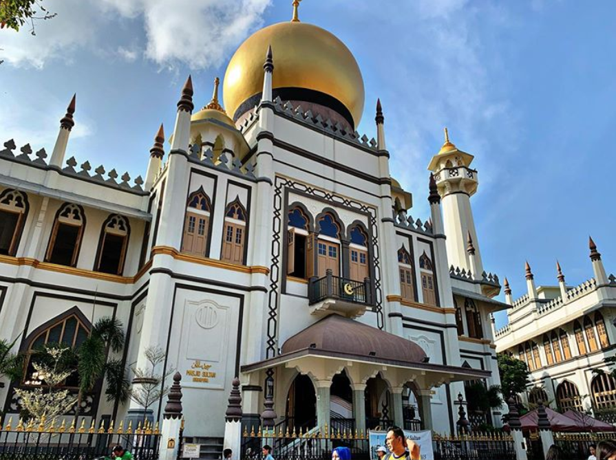 Exterior of Masjid Sultan in Singapore