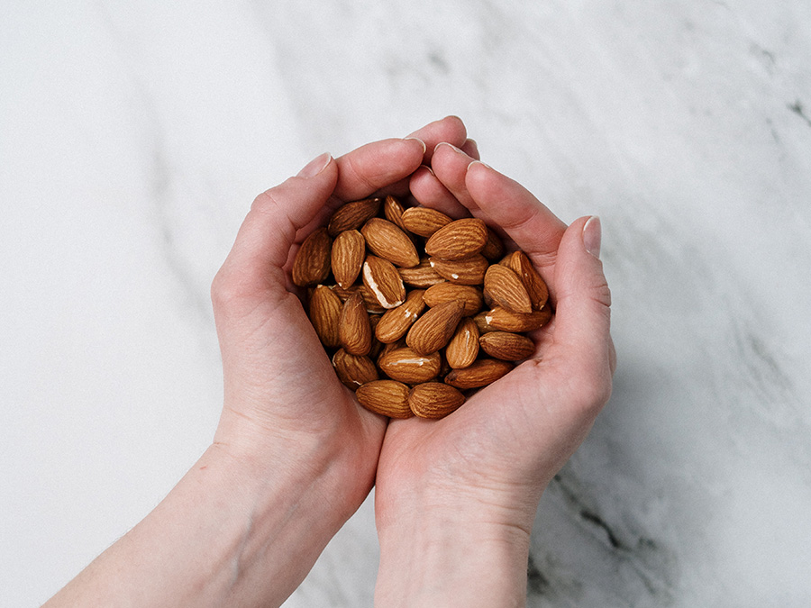 Calories in Baked Almonds