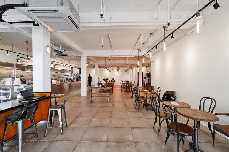 Urban Table: Relive Your Korea Cafehopping Days At This Minimalistic ...