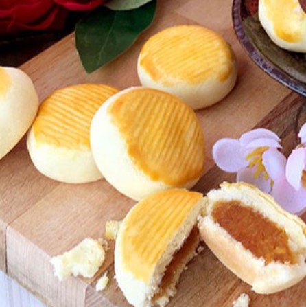 emicakes pineapple tarts