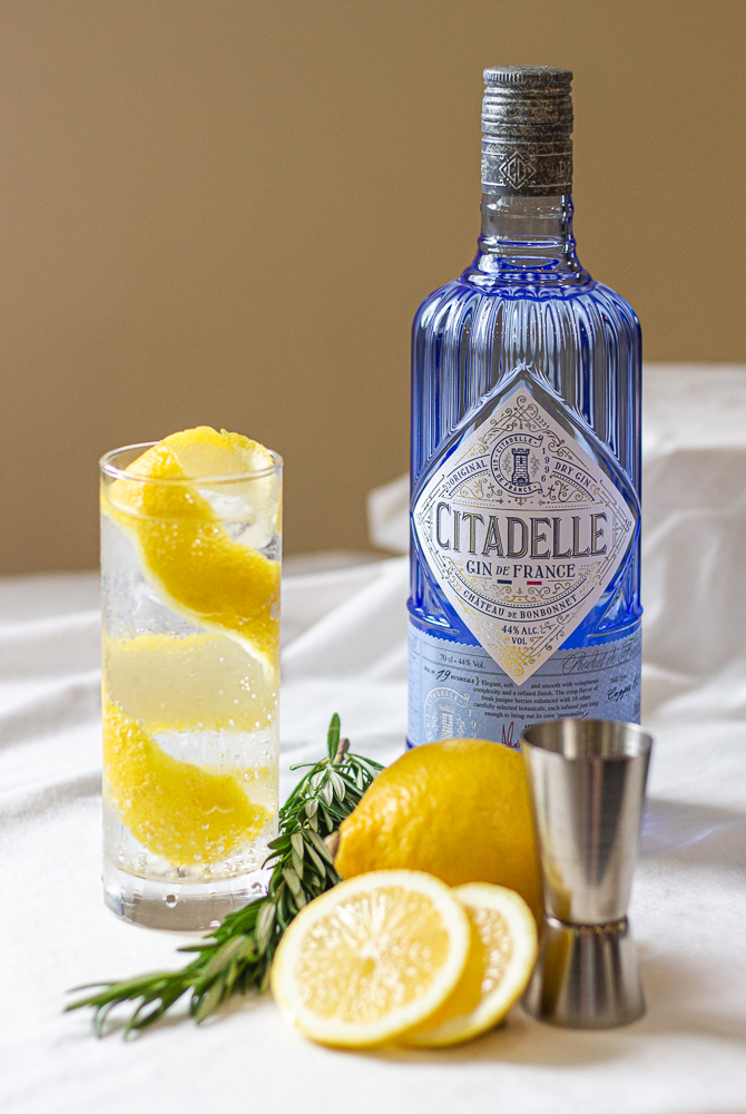 Gin & Tonic made using Citadelle Gin and Lemon Twists