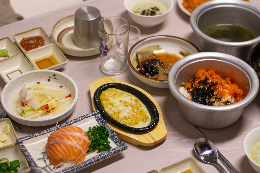 Side dishes served together the sashimi set menu at Pohang Seafood