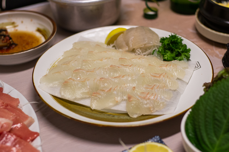 A plate of freshly sliced Flatfish