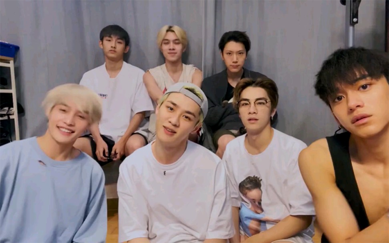 WayV looking both comfortable and stylish while at their dorm / Image: VLive