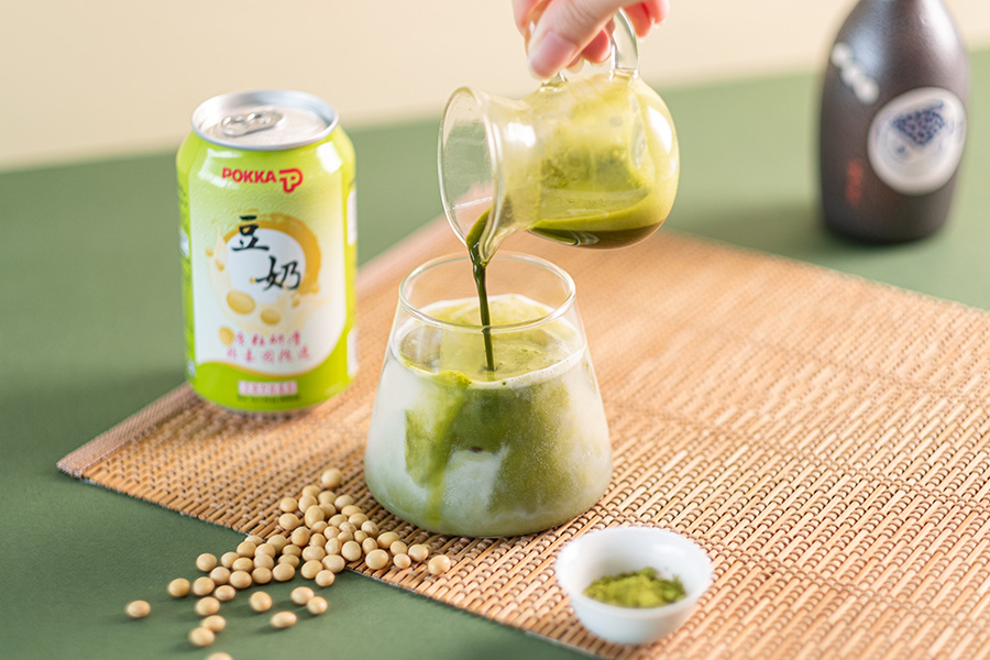 Iced Matcha Soya Bean made with POKKA's Soya Bean Drink