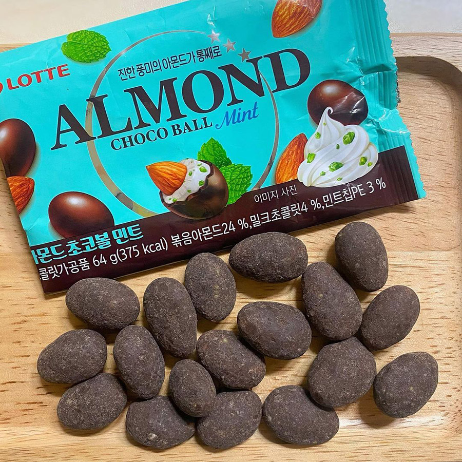 Mint Choco Almond From Lotte Korea