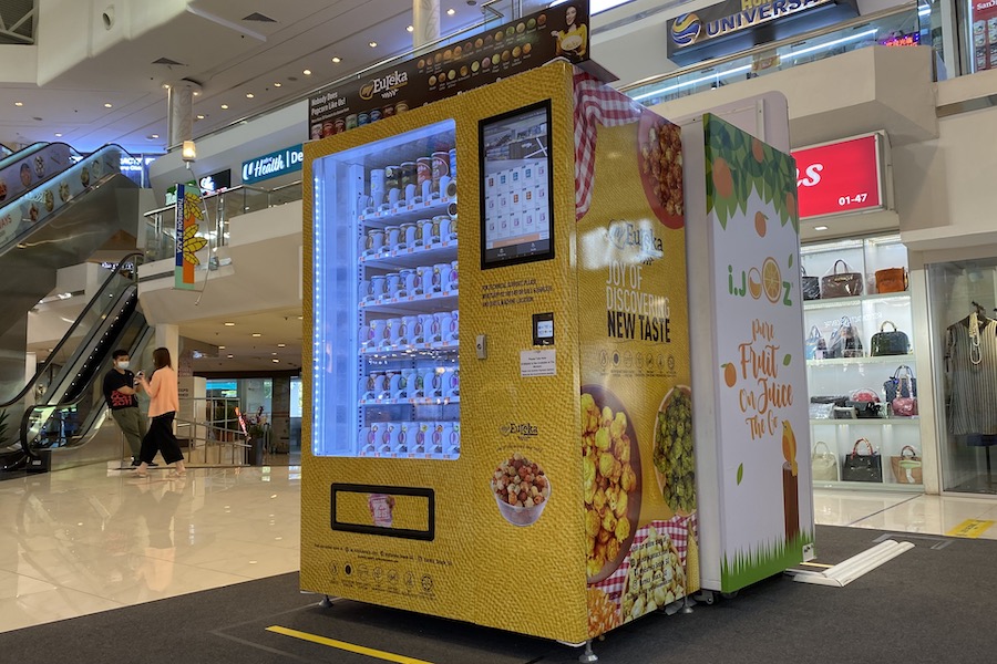 A popcorn vending machine in Thomson Plaza