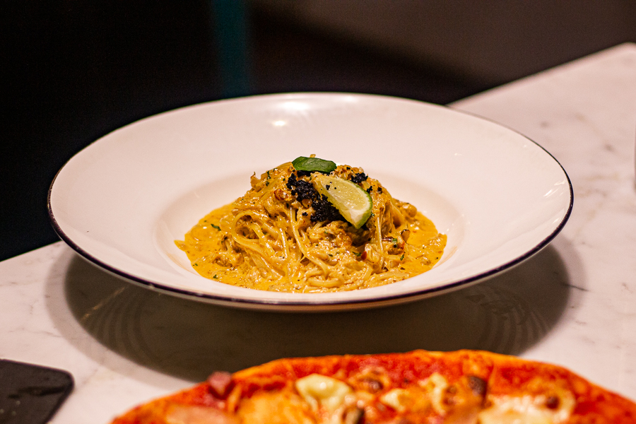 Linguine Granchio con Panna topped with caviar and lime