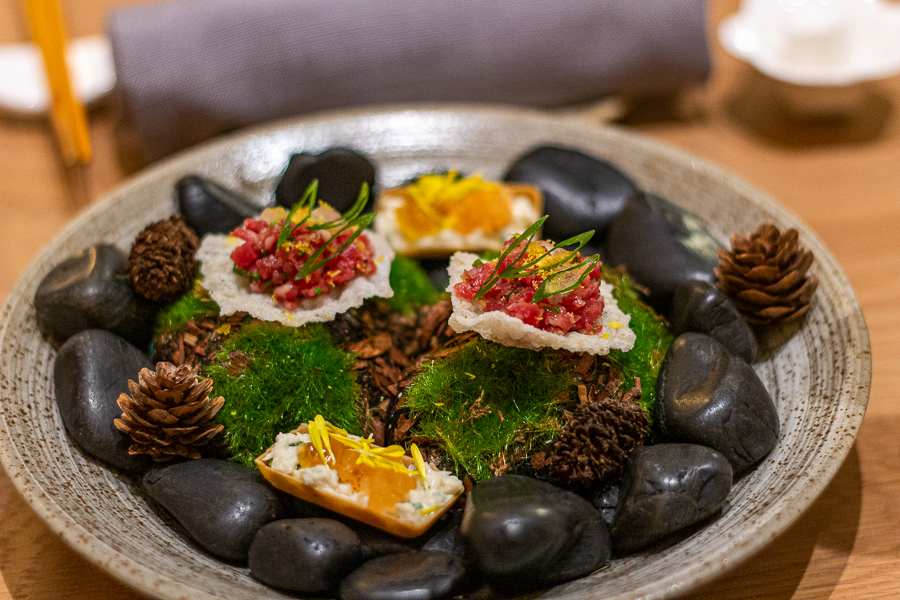 Snacks from Naeum: Beef Tartar and Flower Crab Tart