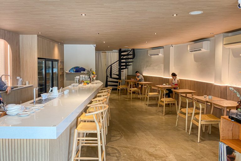 Bloom Coffee: Scandinavian Minimalist Cafe in Siglap with Coffee and Sangas