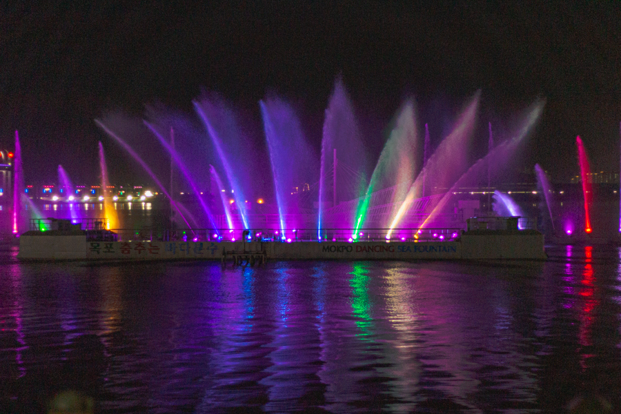 Mokpo Dancing Ocean Fountain Show