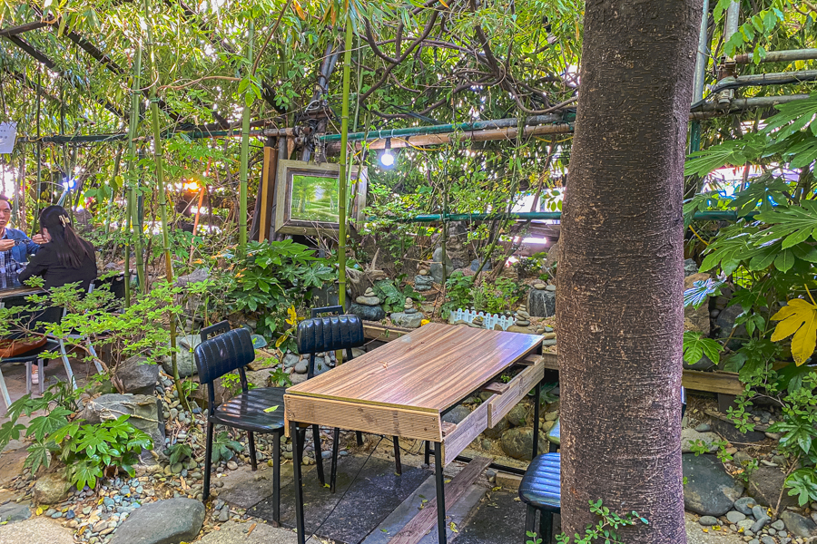 Interior of Namcheon Green Tea Bingsu Busan 남천녹차팥빙수