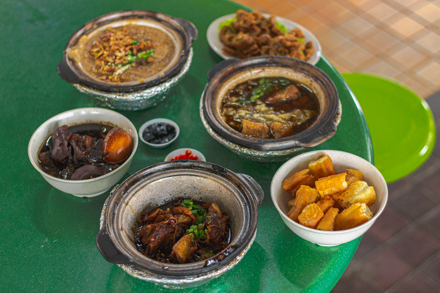 Klang-style herbal Bak Kut Teh, fried porridge and vinegar pork trotter at Feng Xiang Bak Kut Teh