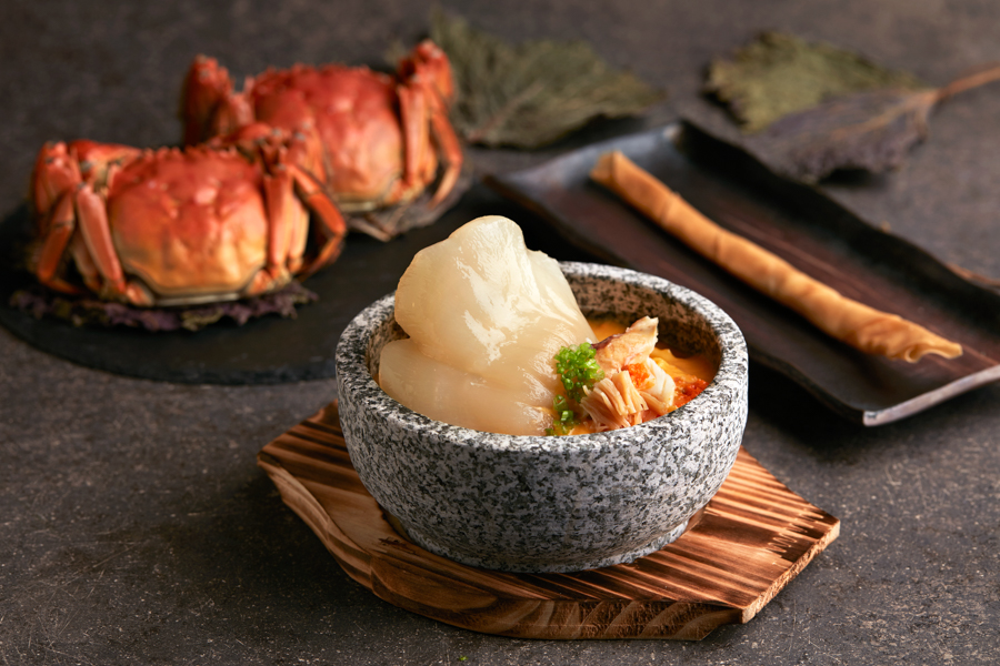 Braised Superior Shark’s Fin Soup with Hairy Crab Roe