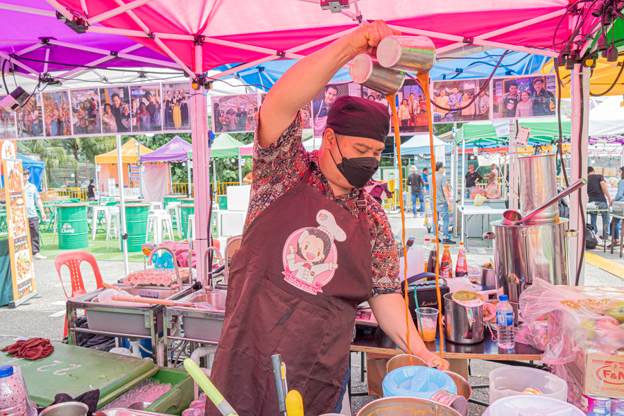 Thai-style Teh Tarik or Cha Chak being made fresh 