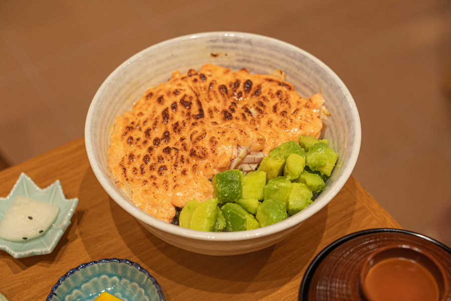 Salmon Mentai Avocado Don