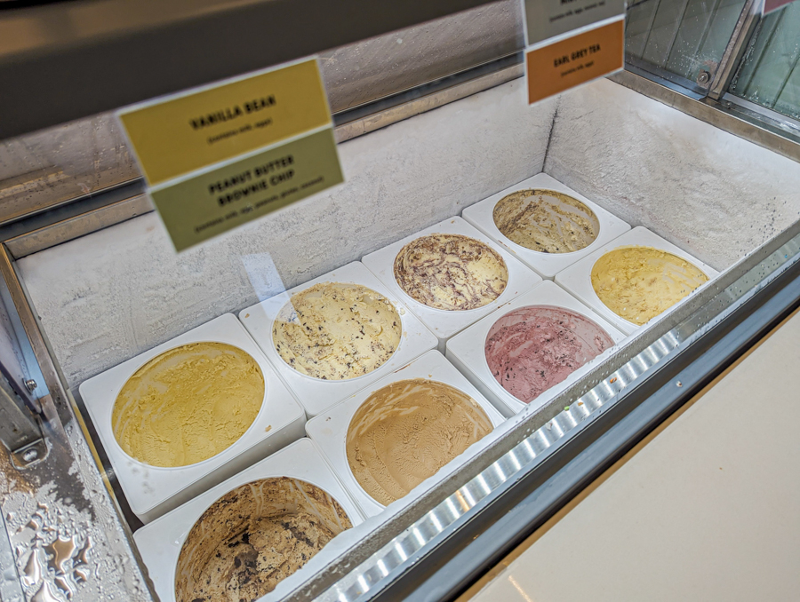 Flavours at Van Leeuwen