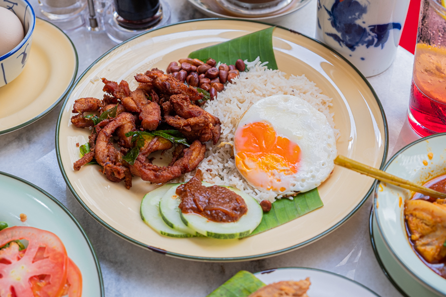 Chicken Berempah Nasi Kukus