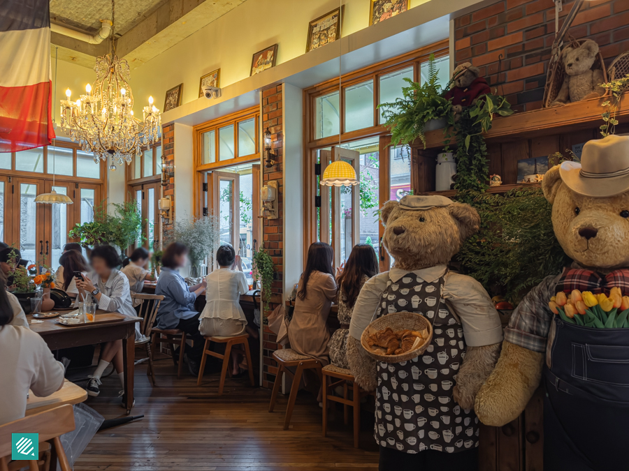 Teddy bear decor in the cafe