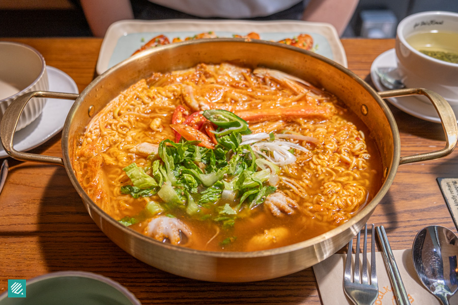Dal.Komm Playground- Signature Seafood Kimchi Ramyun Soup