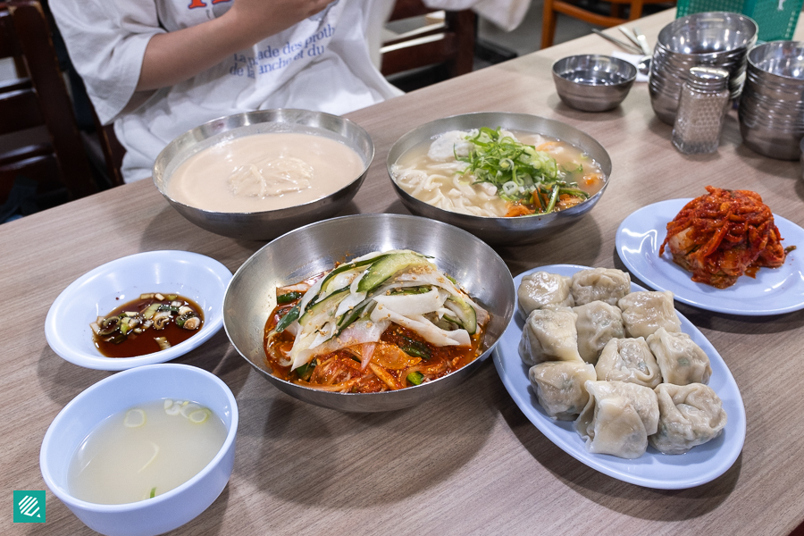 Food from Jinju House Yeouido