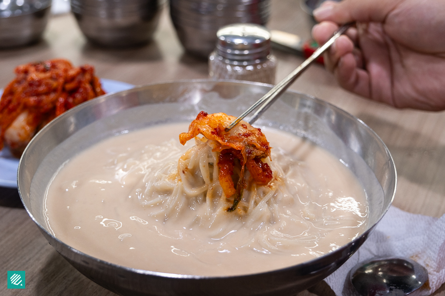 Kongguksu with Kimchi