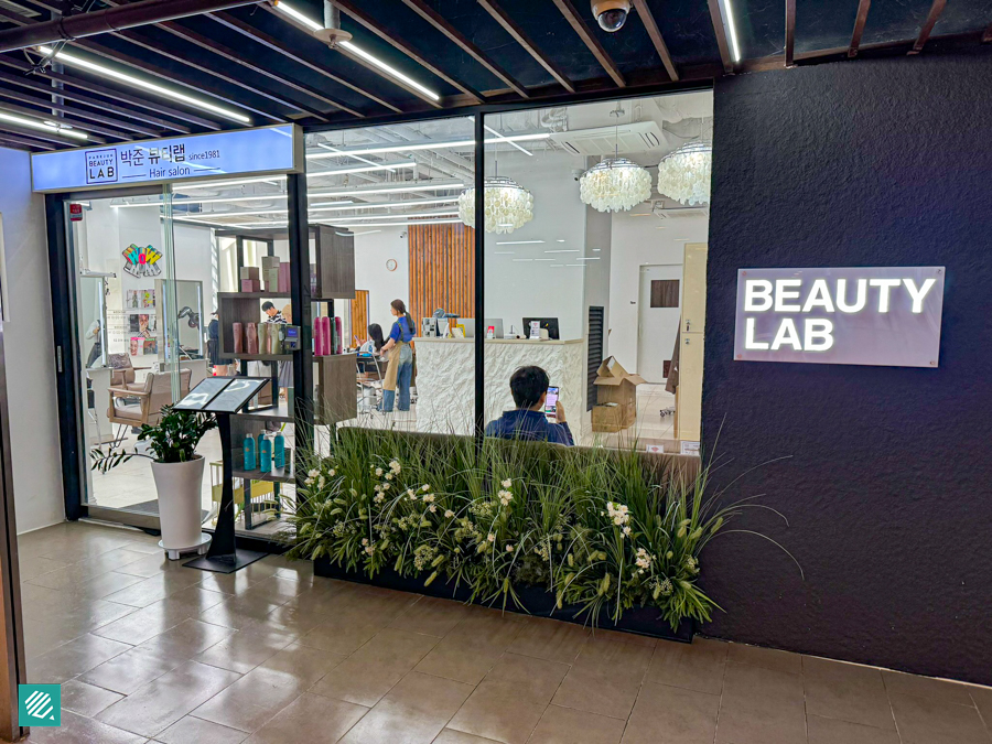 Park Jun Beauty Lab Myeongdong, Seoul