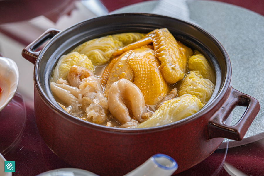 Chicken Broth With Baby Cabbage