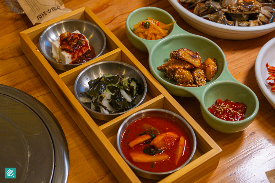 Banchan platter