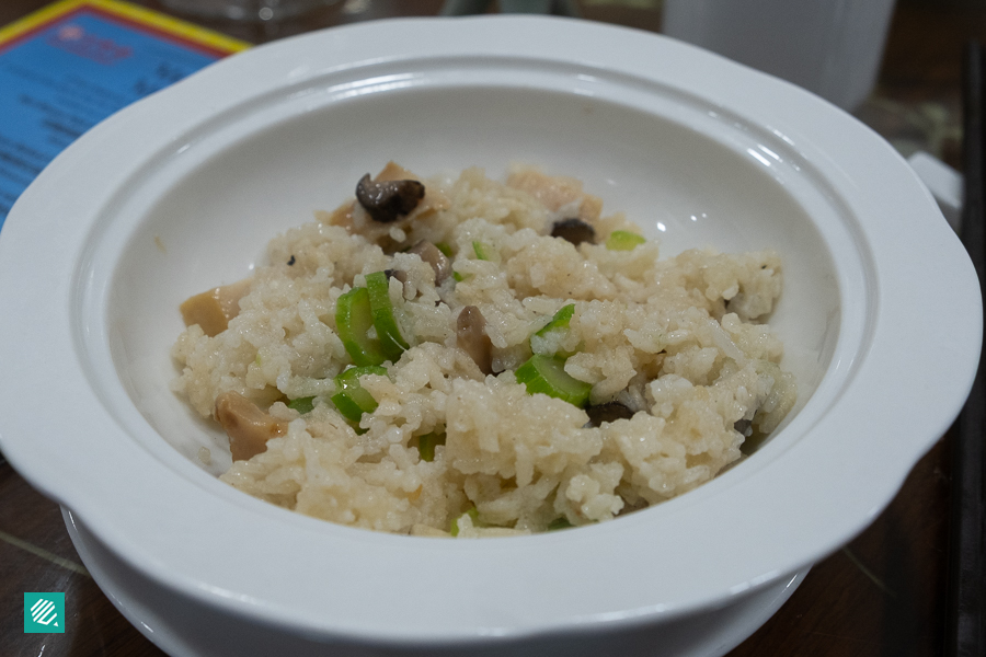 Crispy Fried Rice with Diced Abalone