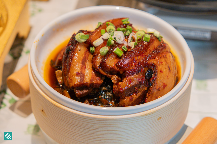 Nong Geng Ji- Braised Pork with Preserved Mustard Greens (1)