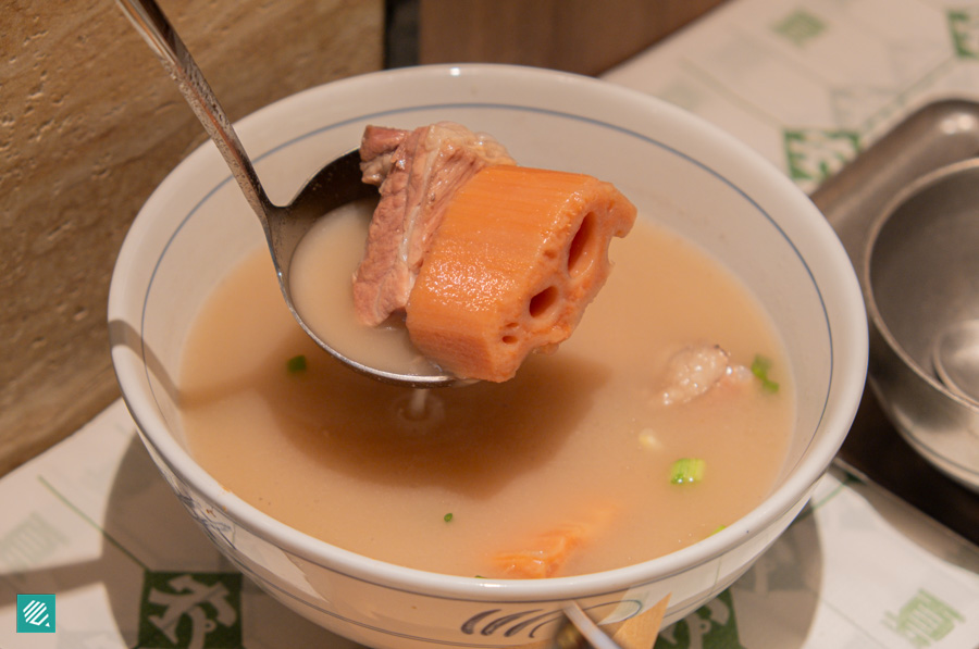 Nong Geng Ji- Lotus Root with Superior Pork Broth