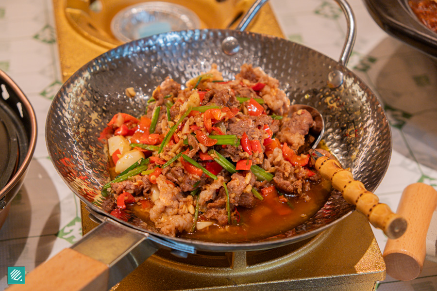 Nong Geng Ji- Stir-Fried Beef with Tea Oil