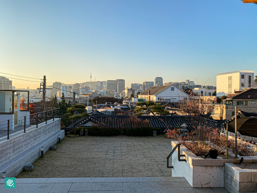 Front garden and city view at Bukchon Binkwan by Rakkojae