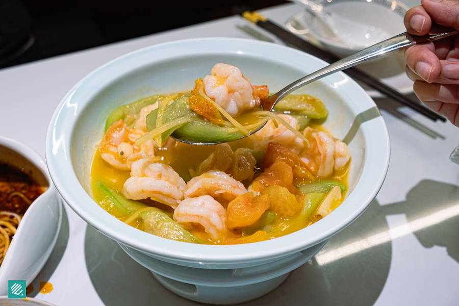 Prawn with Luffa in Golden Broth