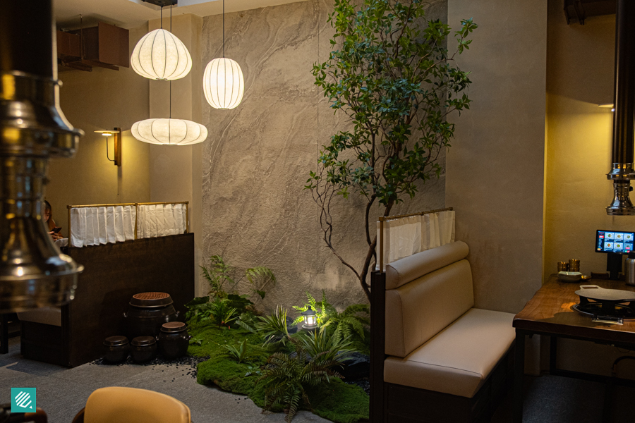 Gangnam Ok interior