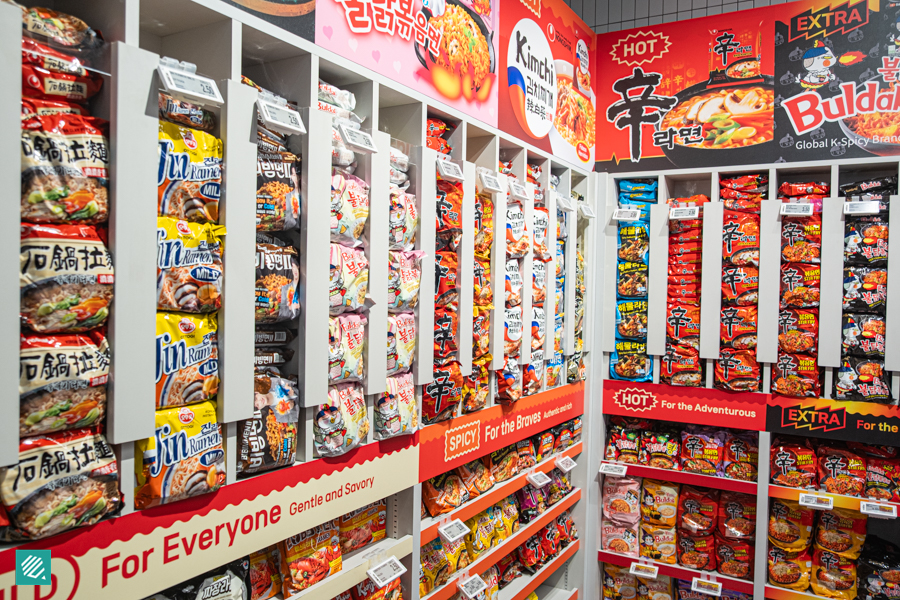 Korean ramyeon wall in LOTTE Mart Express