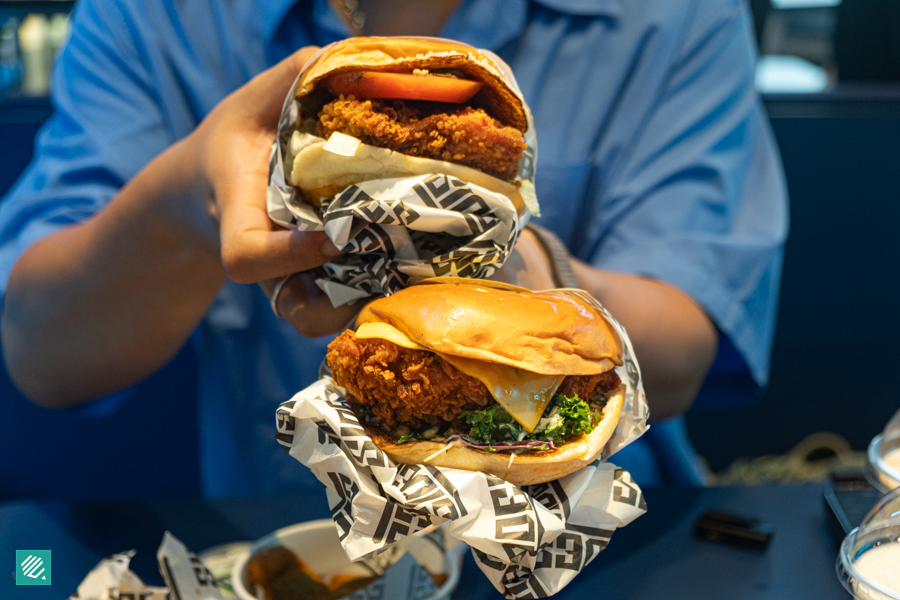 Ultimate Nashville Burger, Classic Burger