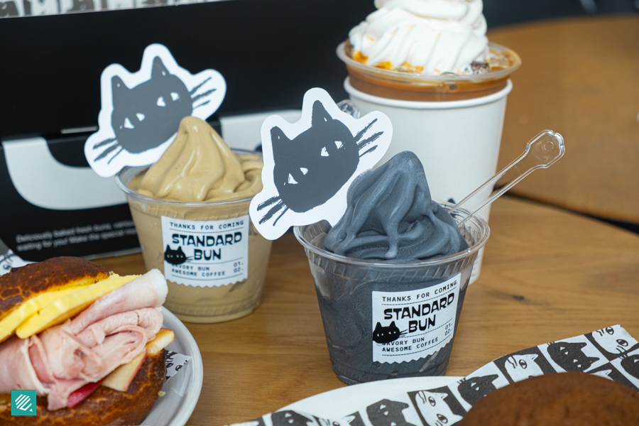 Black Sesame ice cream and Hojicha ice cream