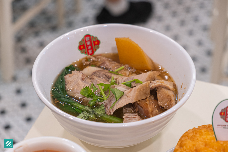 Clear Beef Soup 