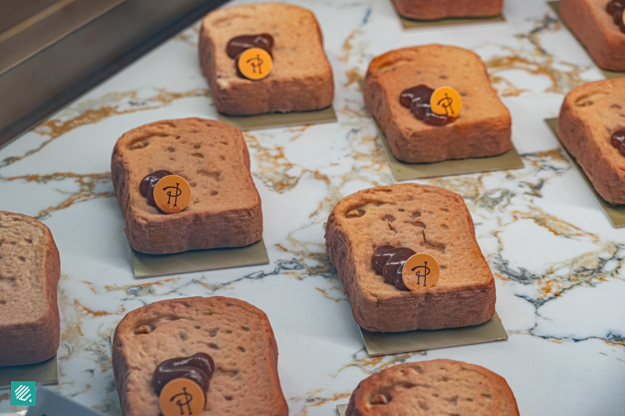 Singapore-exclusive Pierre Hermé pastries 