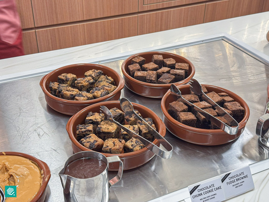 Warm cookie cakes at Yo-Chi Singapore