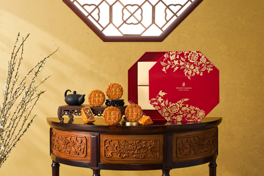 The Ritz-Carlton, Millenia Singapore Mooncakes