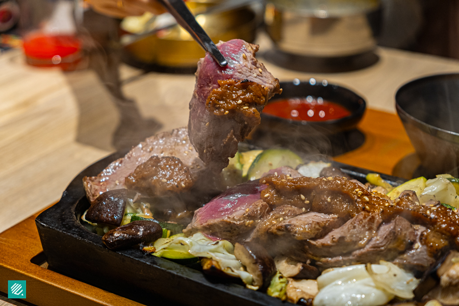 Jang Trio with Omugi Beef Tenderloin