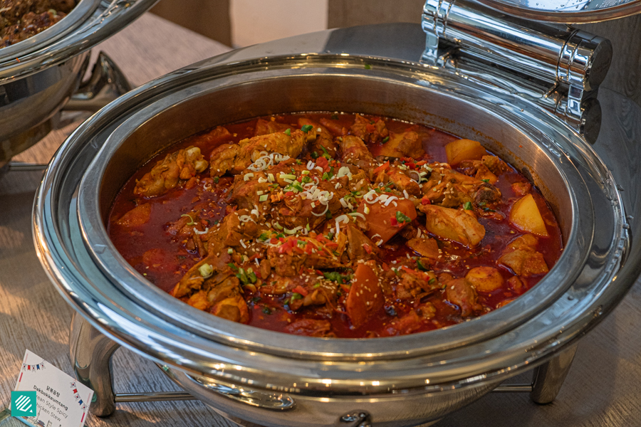 Halal Dakbokkeumtang (spicy chicken stew)