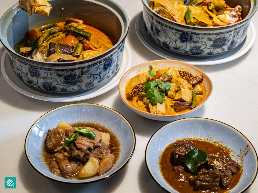 Kari Kepala Ikan, Sayur Lodeh, Wagyu Beef Rendang, Babi Pongteh