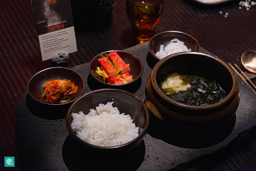 Jeju seaweed soup with rice