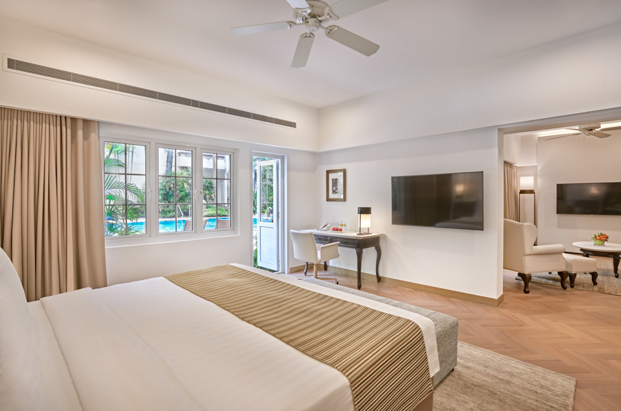 Goodwood Park Hotel. Deluxe Poolside Suite 